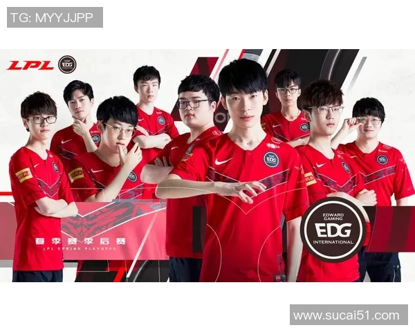 广州与上海足球队赛后复盘团队协作分析与战术探讨